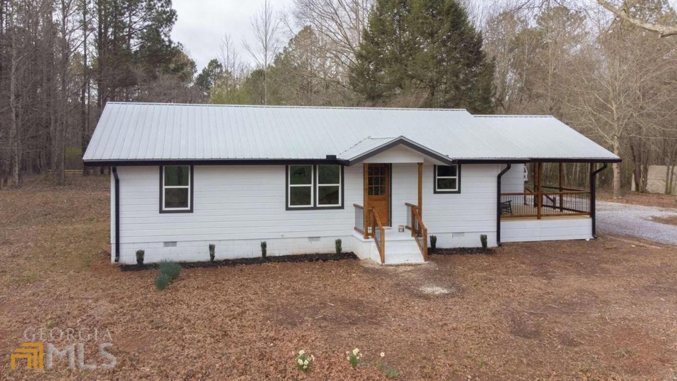 Charming Newly renovated Farmhouse