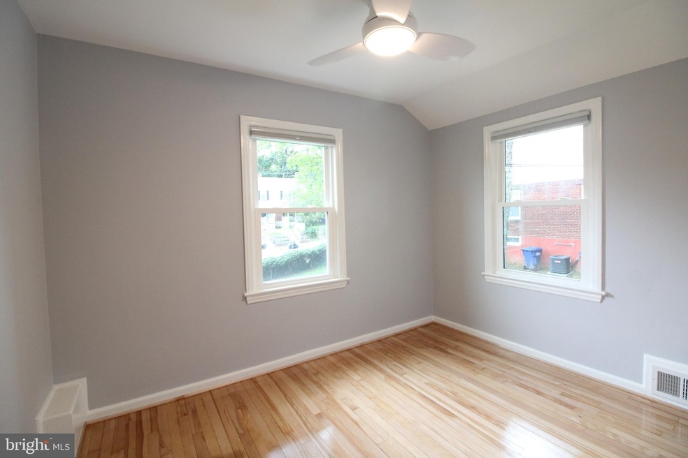 2707 Farmington Dr, Alexandria, VA 22303 - photo 1