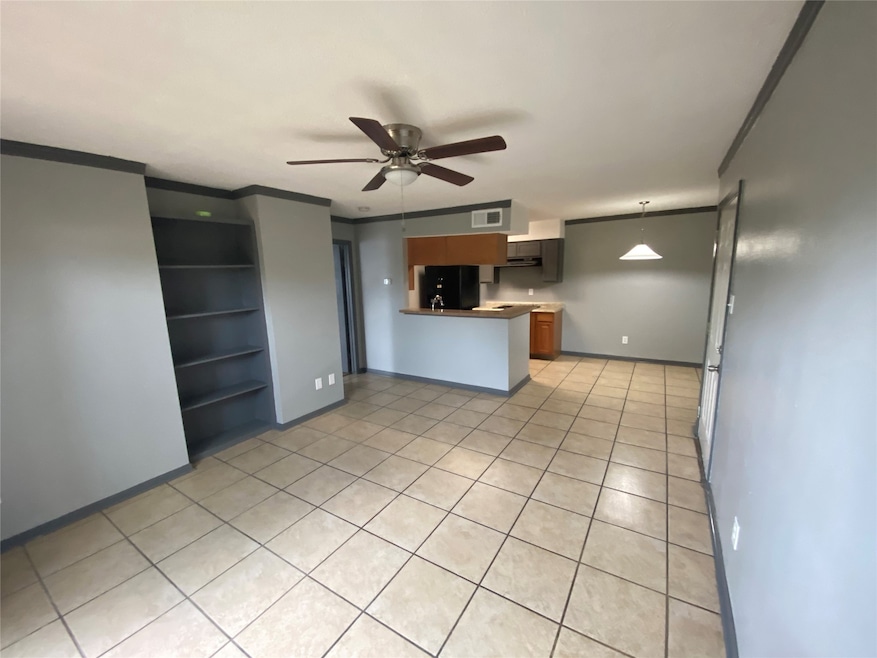 12955 Woodforest Blvd unit 3, Houston, TX 77015 - photo 1