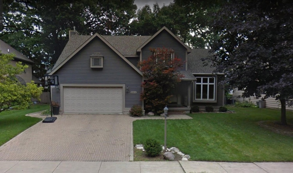 231 N Lillian St, Griffith, IN 46319 - photo 1