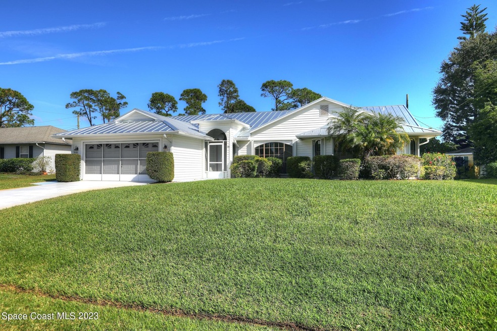 123 Nebraska Cir, Sebastian, FL 32958 - photo 1