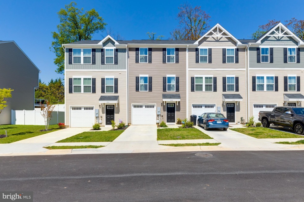 242 Sage Cir, Winchester, VA 22603 - photo 1