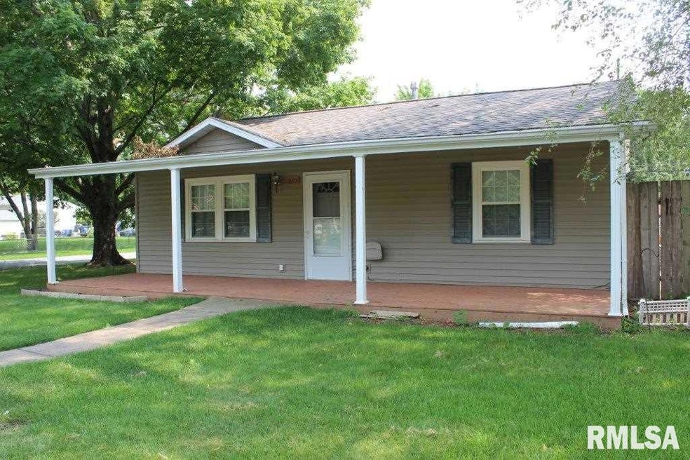 2003 W 71st St, Davenport, IA 52806 - photo 1