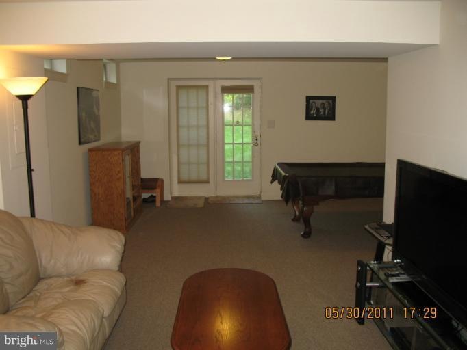 13593 Melville Ln, Chantilly, VA 20151 - photo 1