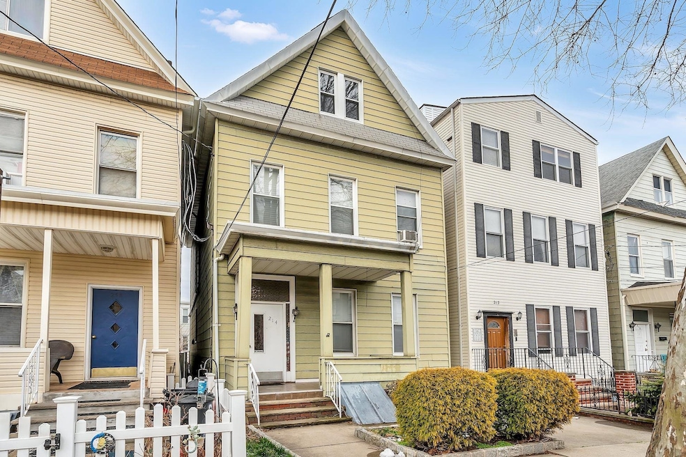 214 Dodd St, Weehawken, NJ 07086 - photo 1