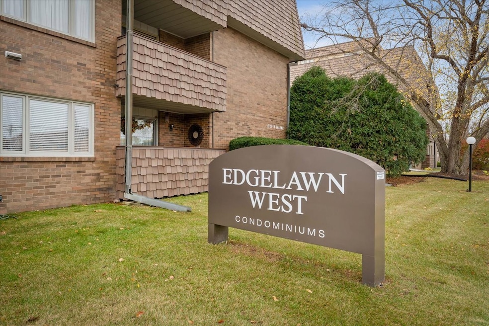 1730 W Galena Blvd unit 402E, Aurora, IL 60506 - photo 1