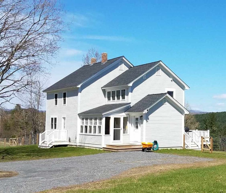 163 Higgins Hill Rd, Saint Johnsbury, VT 05819 - photo 1