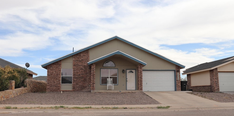 14316 Puentecillas Dr, Horizon City, TX 79928 - photo 1