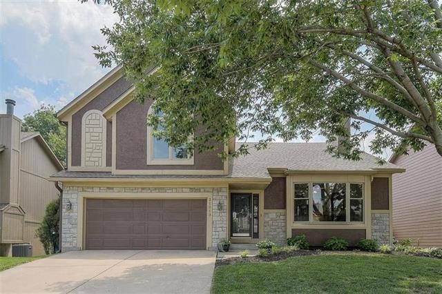 21213 W 55th Terrace, Shawnee, KS 66218 - photo 1