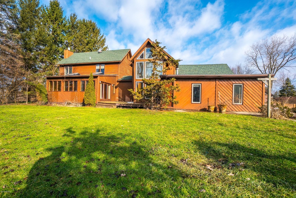 5460 Sawyer Rd, Sawyer, MI 49125 - photo 1