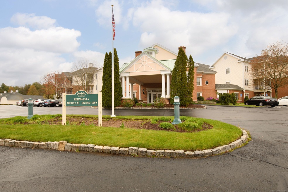 70 Southwick Ct unit 211, Cheshire, CT 06410 - photo 1