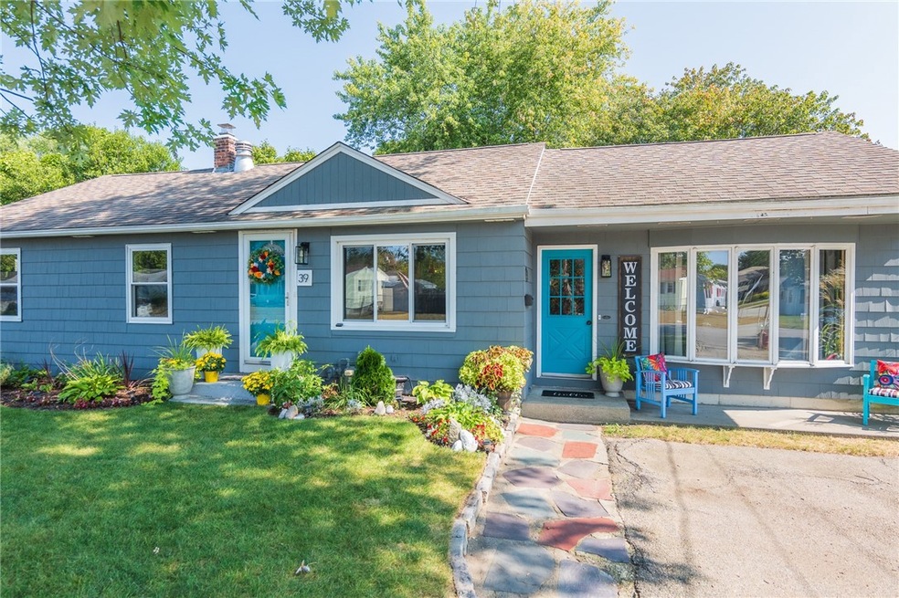 39 Michael Dr, Warwick, RI 02889 - photo 1