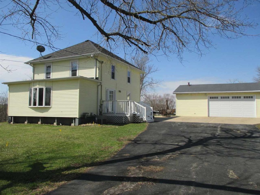 5146 S Driftwood Dr, Janesville, WI 53546 - photo 1