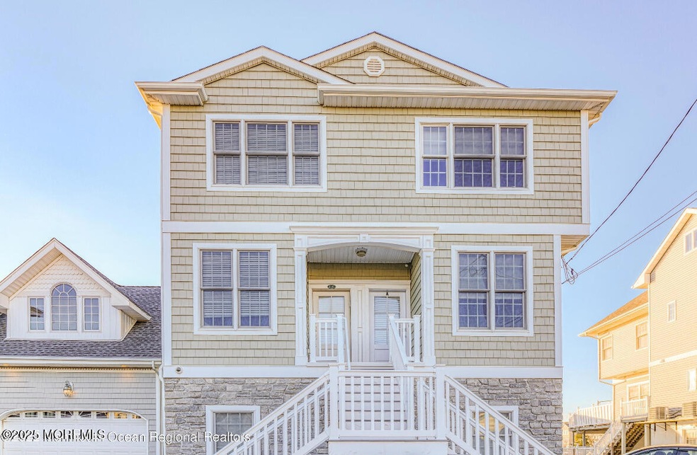 133 Randall Ave unit 4, Point Pleasant Beach, NJ 08742 - photo 1
