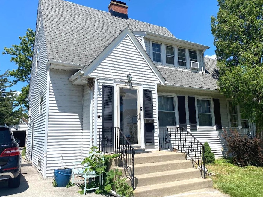 1704 E Algonquin Rd, Des Plaines, IL 60016 - photo 1