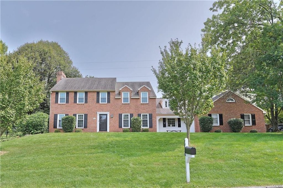 2736 Bridle Path Place, Bethlehem, PA 18017 - photo 1