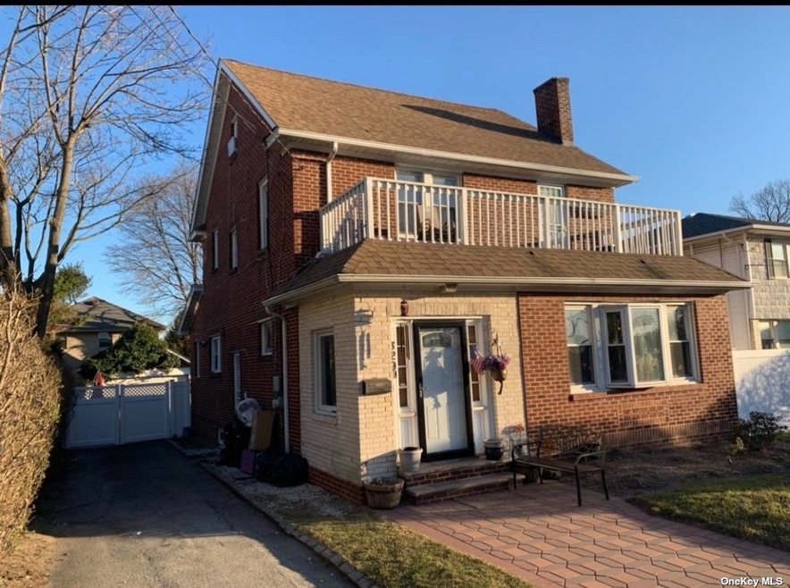 329 W Broadway, Cedarhurst, NY 11516 - photo 1