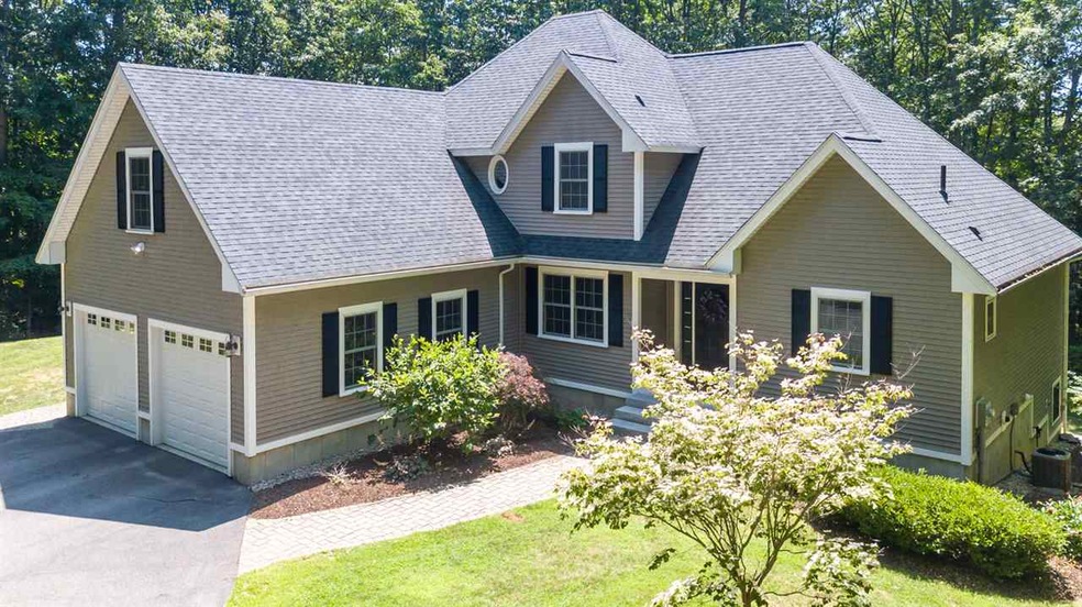 19 Tilton Woods, Epping, NH 03042 - photo 1