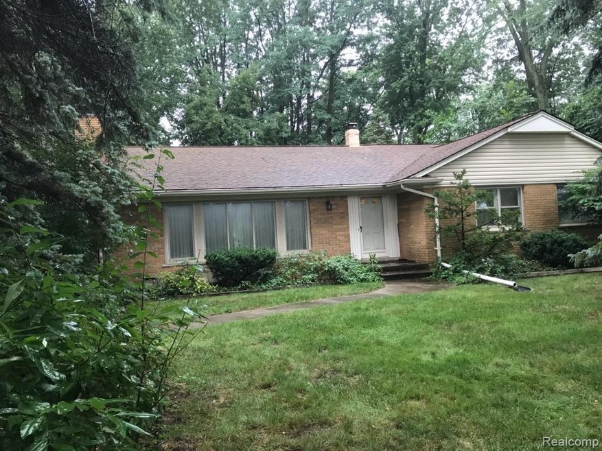 1220 E Square Lake Rd, Bloomfield Hills, MI 48304 - photo 1