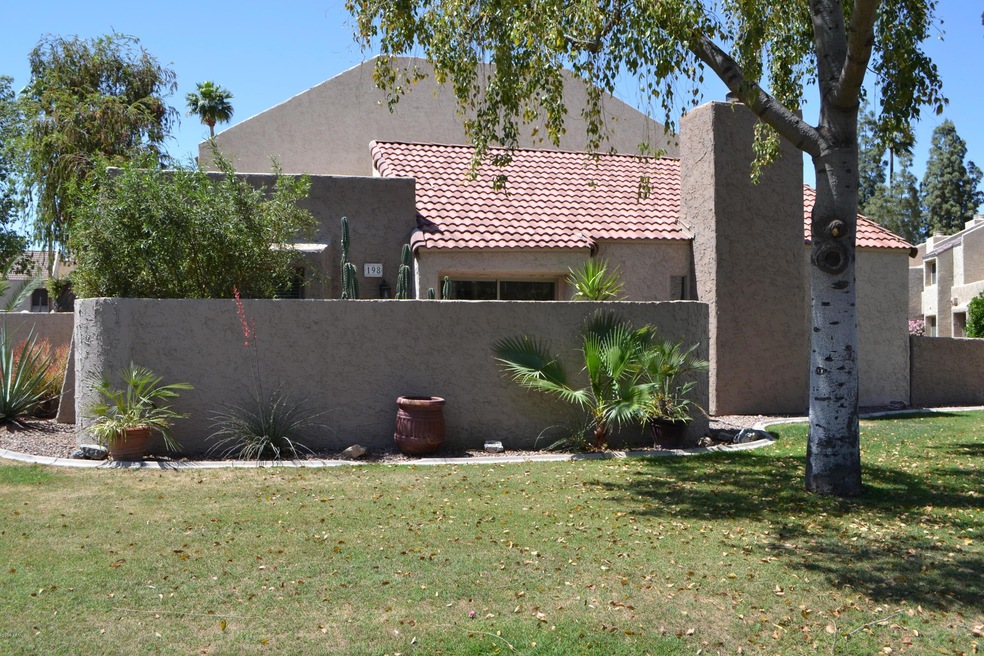 7360 N Via Camello Del Norte unit 198, Scottsdale, AZ 85258 - photo 1