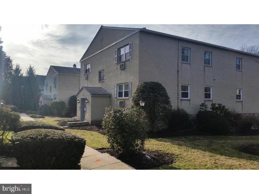 354 S Swarthmore Ave unit C4, Swarthmore, PA 19081 - photo 1