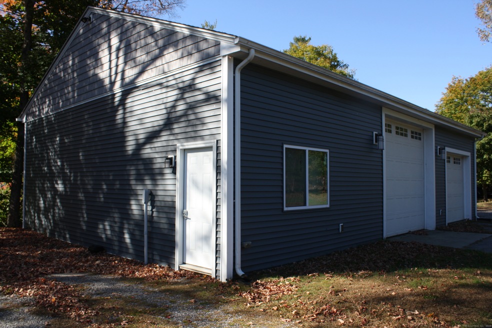 42 School St, Plainfield, CT 06374 - photo 1