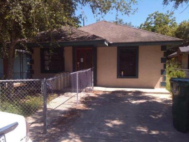 1015 E Sanchez St, Pharr, TX 78577 - photo 1