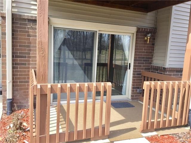 First floor, Ranch Condo!