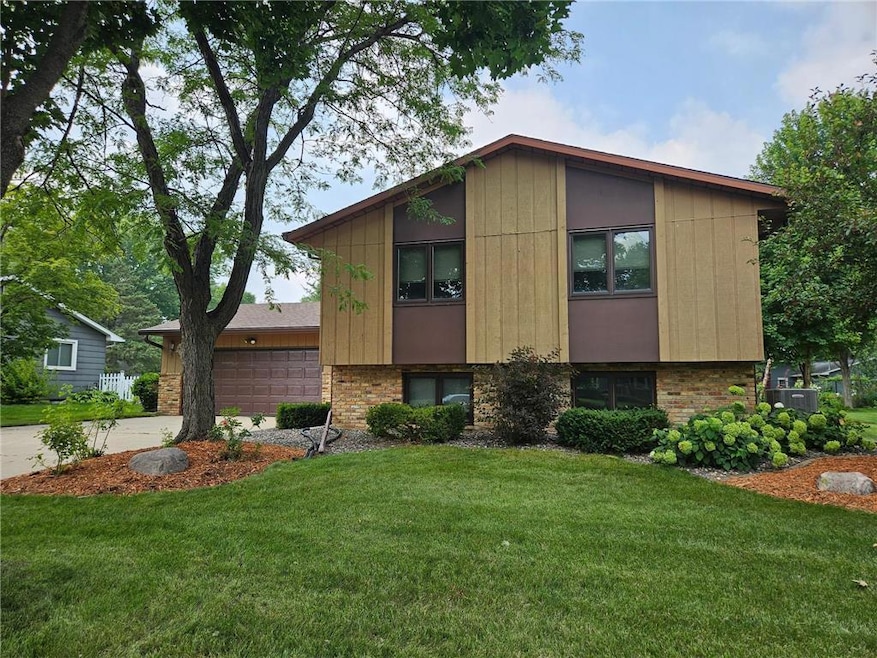 For Sale $335,000 • Co-Listing Agent