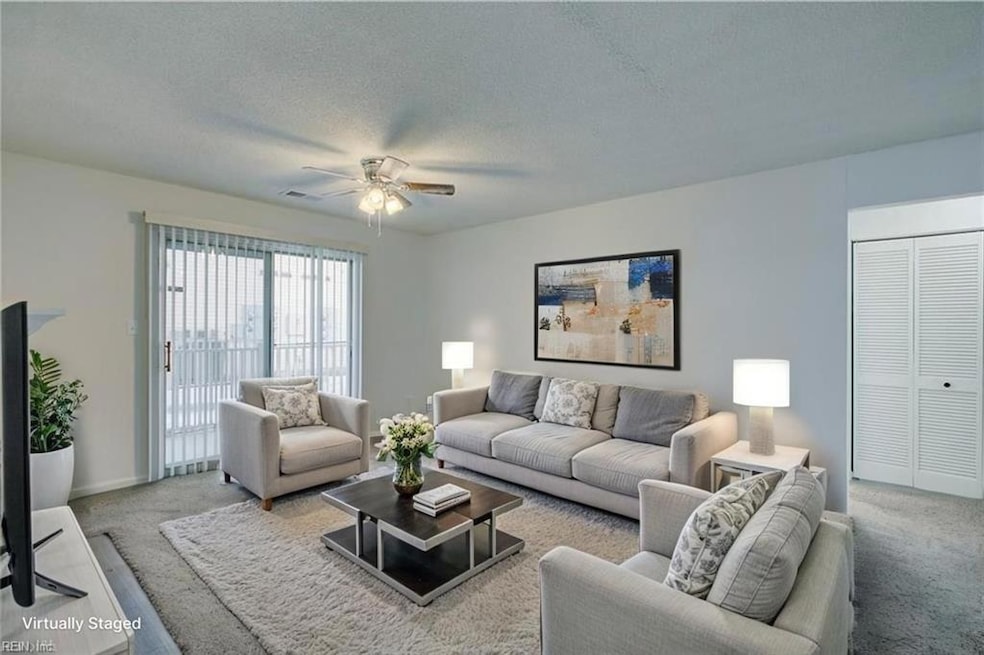 502 Thorncliff Dr unit 104, Newport News, VA 23608 - photo 1
