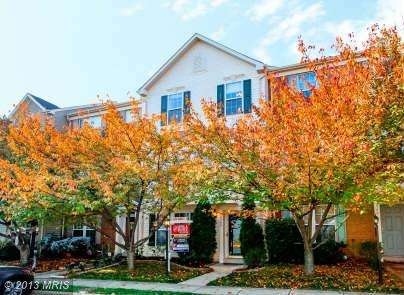 2562 Banshire Dr, Herndon, VA 20171 - photo 1