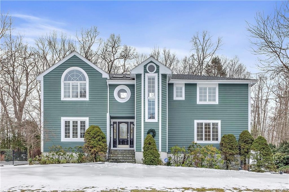 5 Anita Ct, Cortlandt Manor, NY 10567 - photo 1