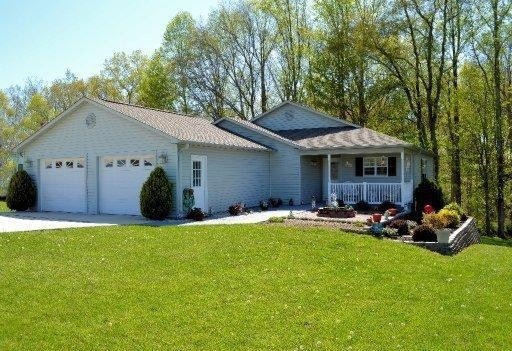 164 Autumn Dr, Crossville, TN 38571 - photo 1