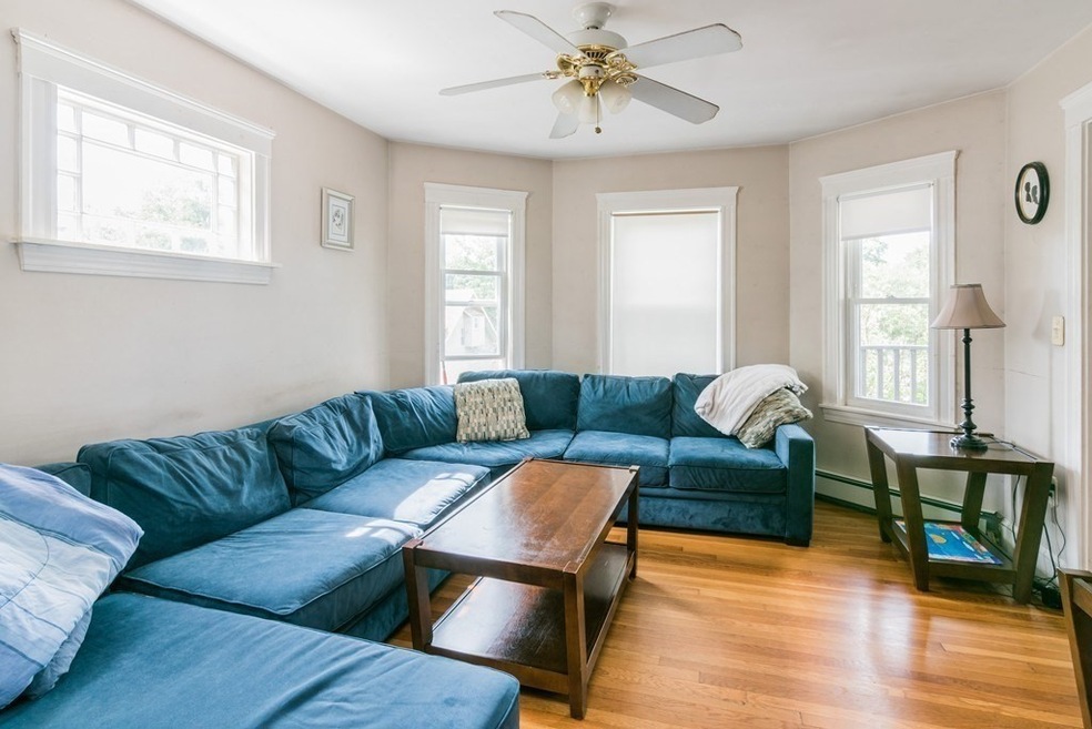 71 Manthorne Rd unit 1, West Roxbury, MA 02132 - photo 1