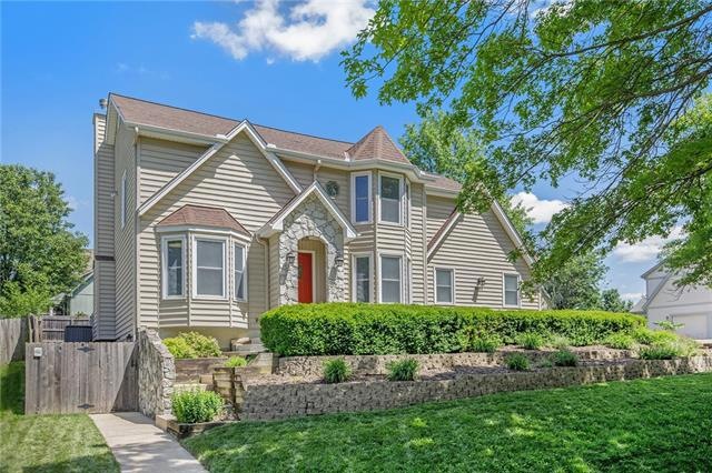 8117 Bell Rd, Lenexa, KS 66219 - photo 1