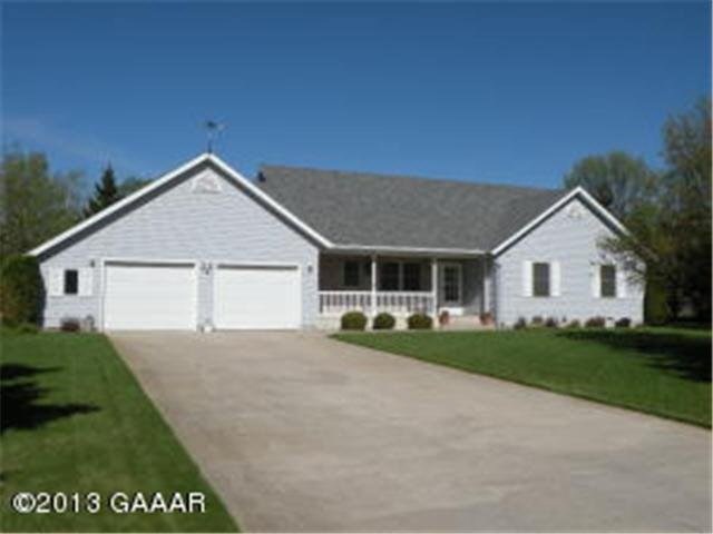 1502 Armstrong Cir NW, Alexandria, MN 56308 - photo 1