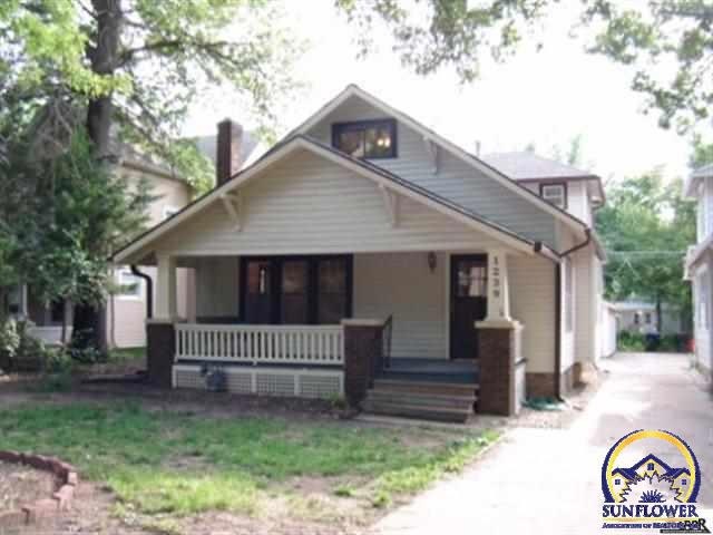 1239 SW High Ave, Topeka, KS 66604 - photo 1
