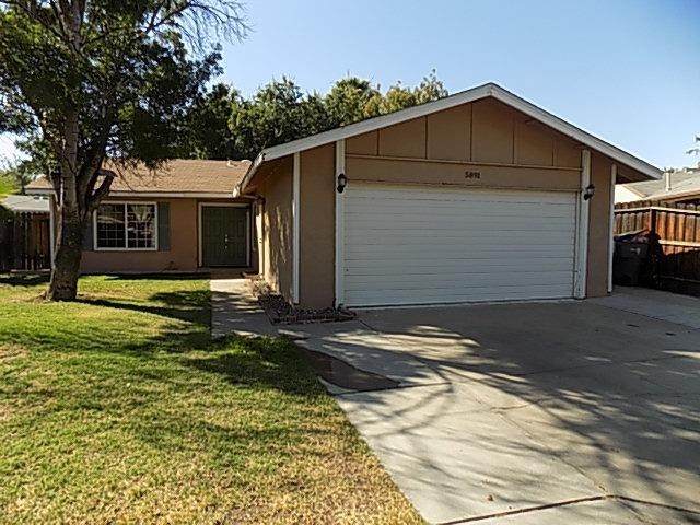 5891 E Ramona Ave, Fresno, CA 93727 - photo 1