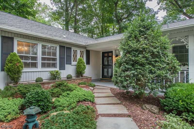 20 Laurelwood Dr, Rockaway, NJ 07866 - photo 1