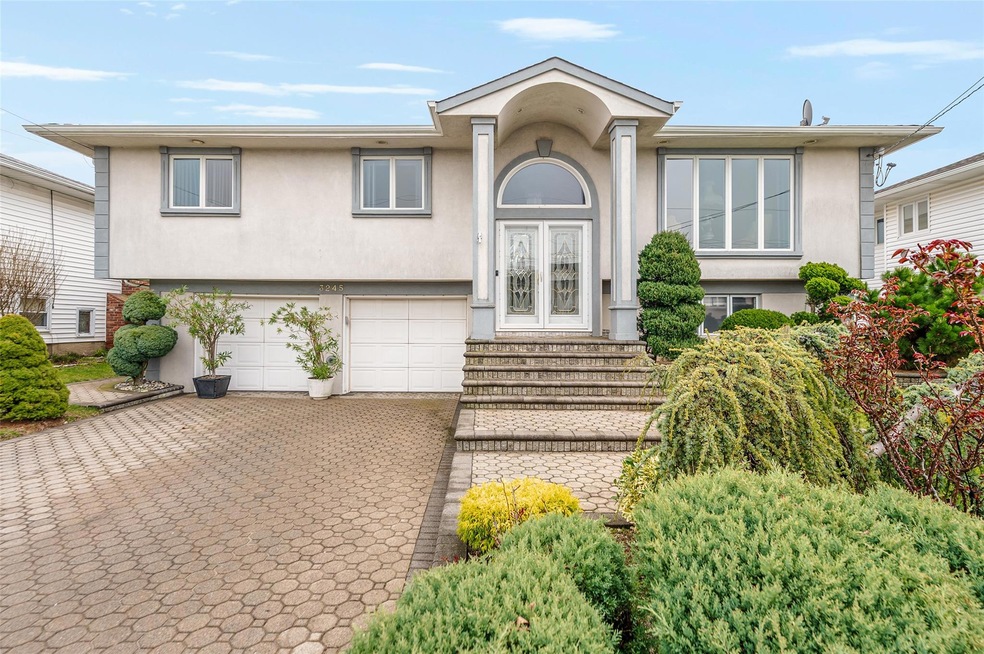 Sold $770,000 • Co-Listing Agent