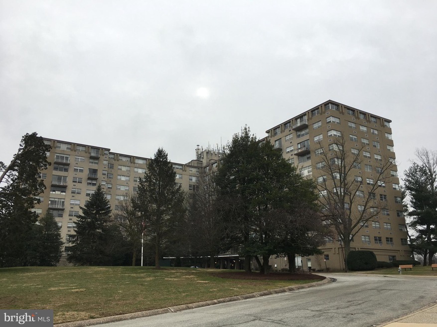 Radnor House unit 817, Bryn Mawr, PA 19010 - photo 1
