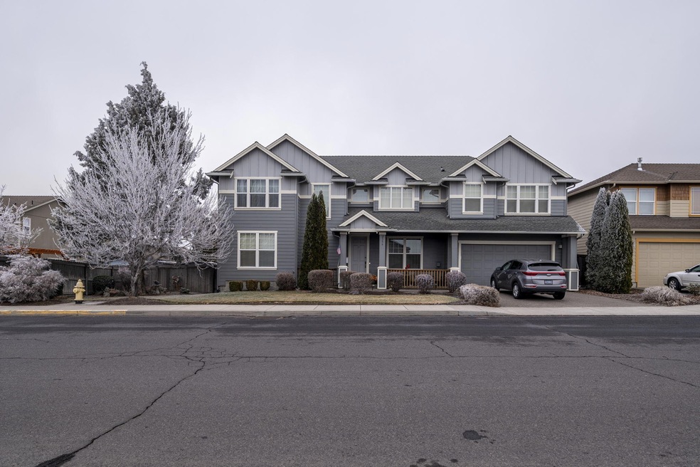 1-web-or-mls-2356 NE 5th St-1