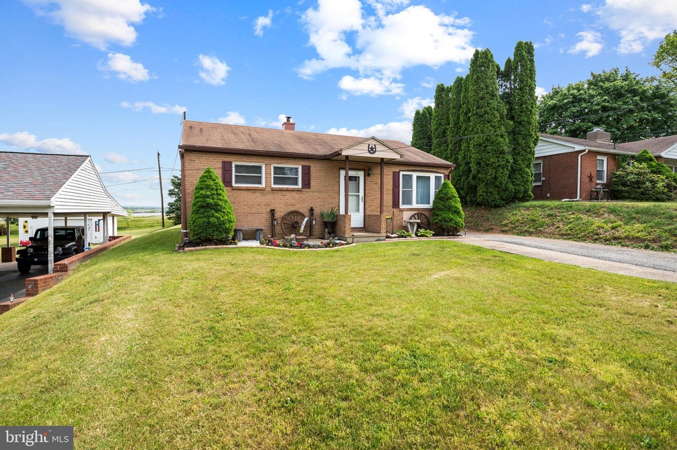 52 Zions Church Rd, Shoemakersville, PA 19555 - photo 1