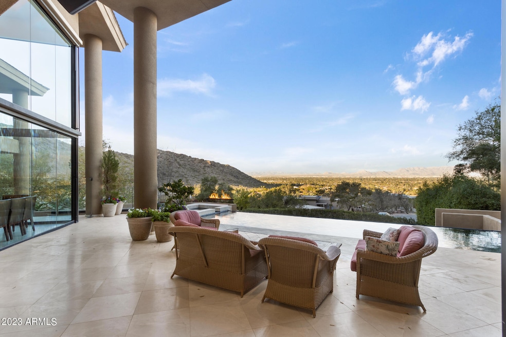 4401 E. Mockingbird Ln.-28 exterior