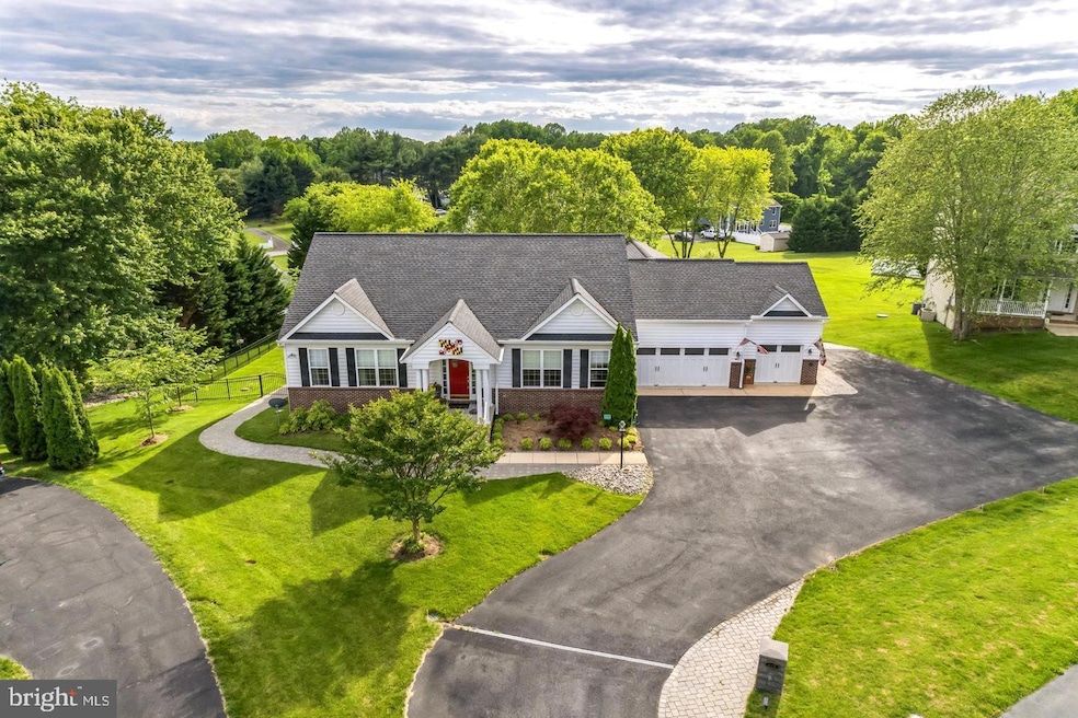 Under Contract $799,900