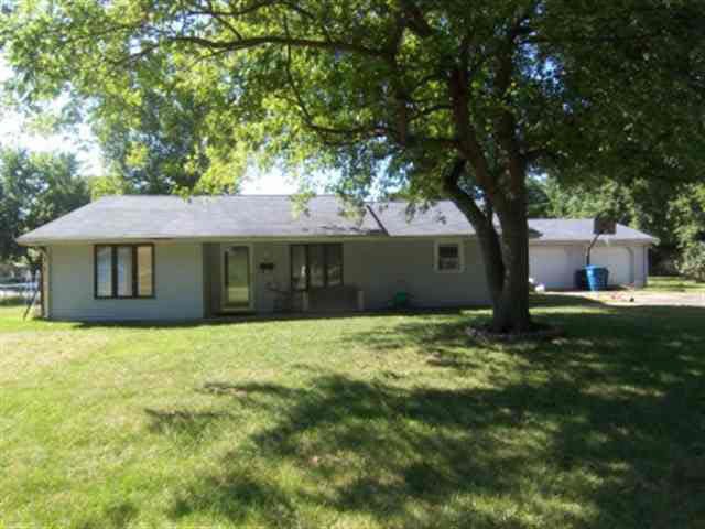 325 E Sycamore St, Attica, IN 47918 - photo 1