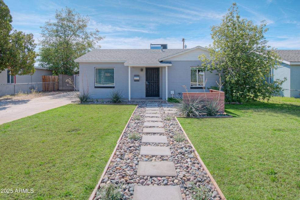 1705 W Campbell Ave, Phoenix, AZ 85015 - photo 1