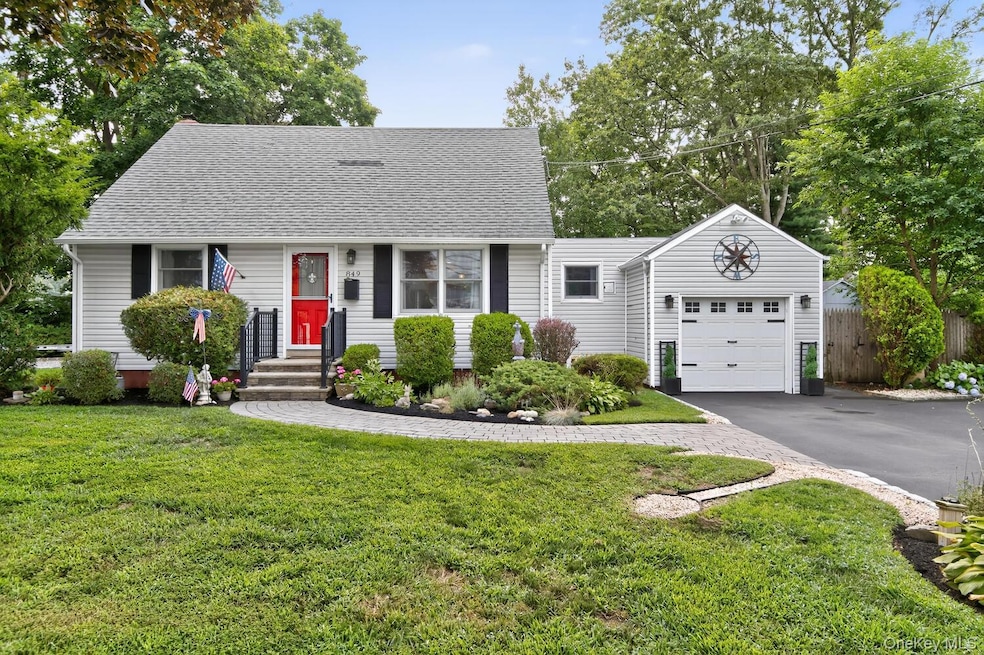 849 Udall Rd, West Islip, NY 11795 - photo 1