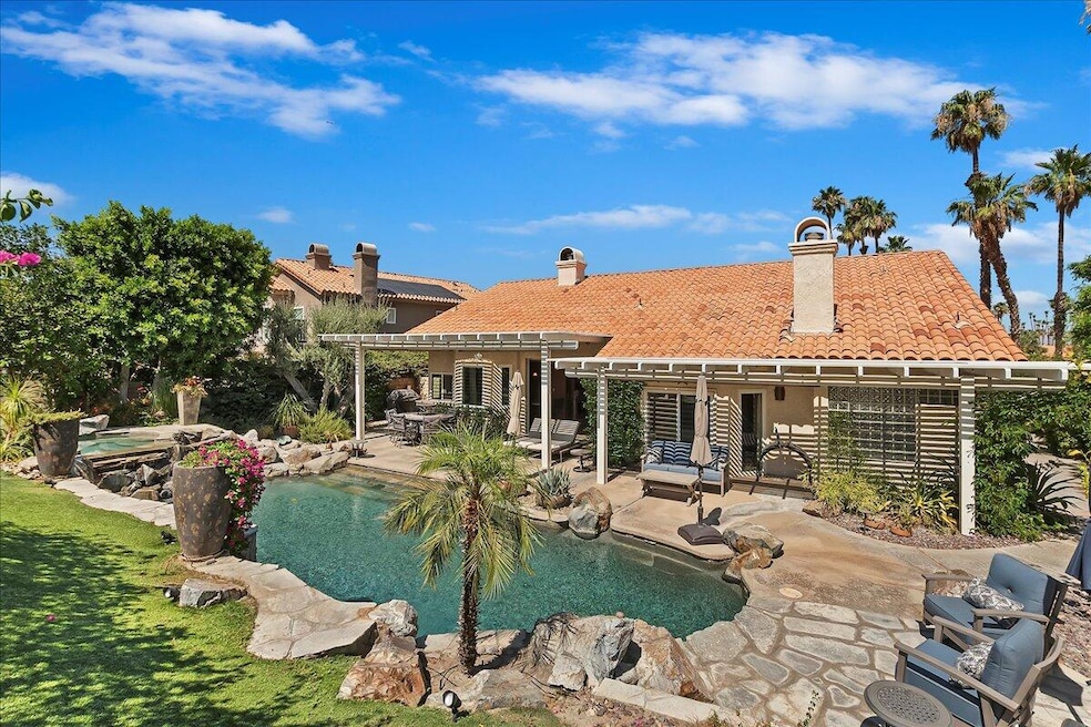 For Sale $825,000 • Co-Listing Agent