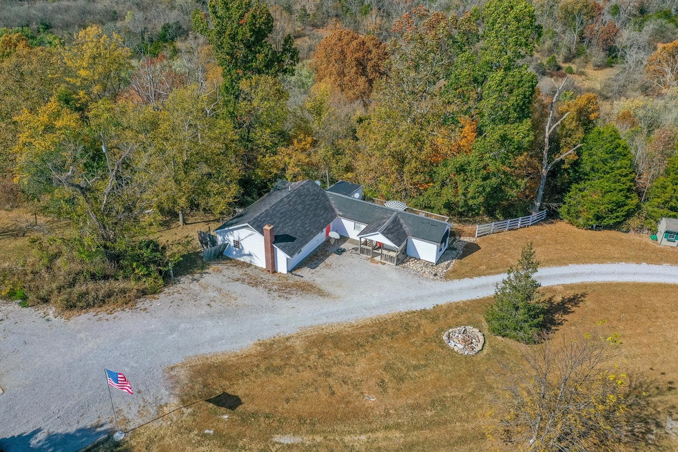 1390 Johnson Rd, Harrodsburg, KY 40330 - photo 1